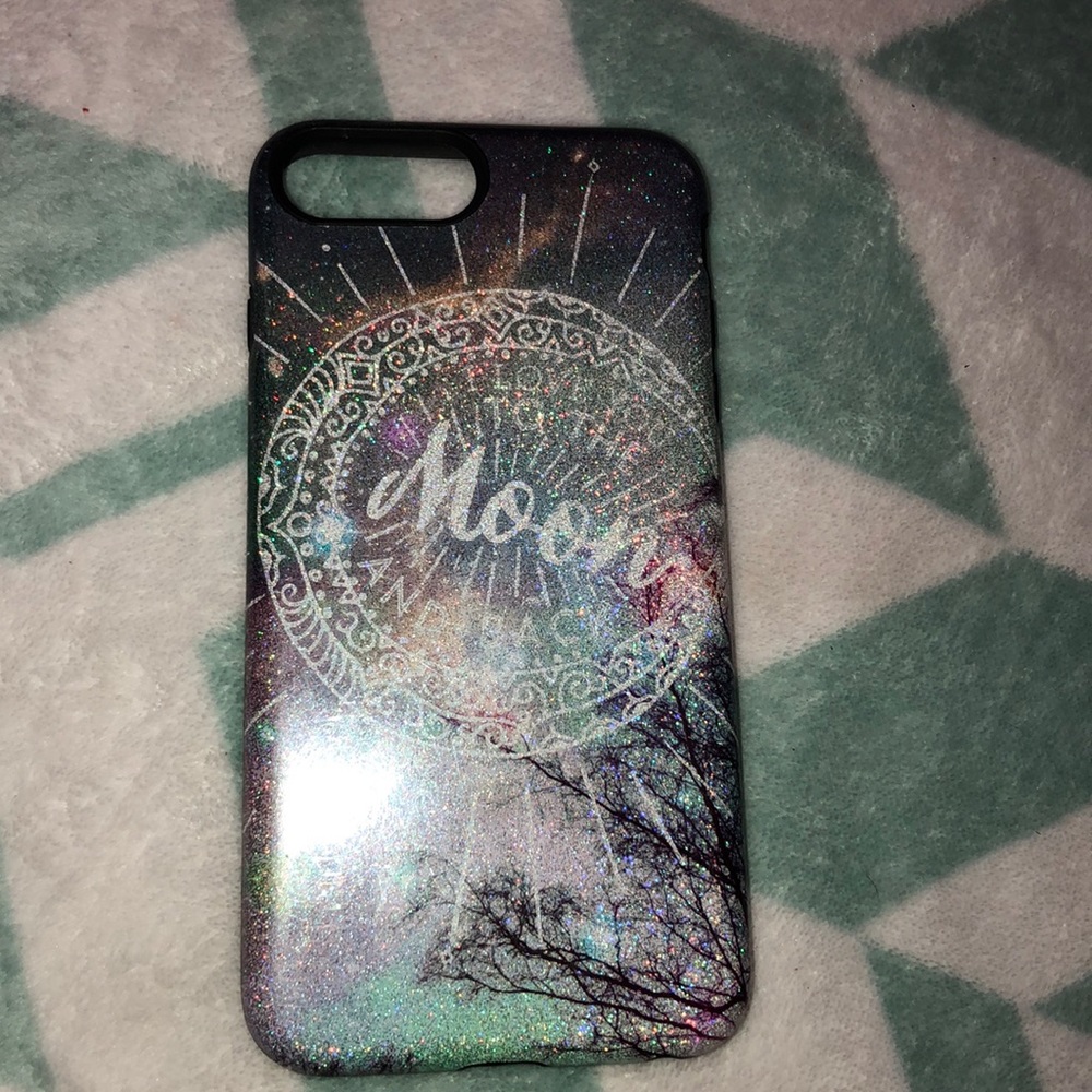 Claire’s IPhone 8+ Protective Case